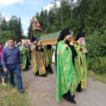 Святые мощи Преподобного Антония Дымского на Крестном ходе Святые мощи Преподобного Антония Дымского на Крестном ходе